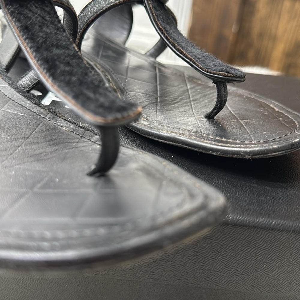 CHANEL Interocking CC Logo T-Strap Sandals - Picture 12 of 16